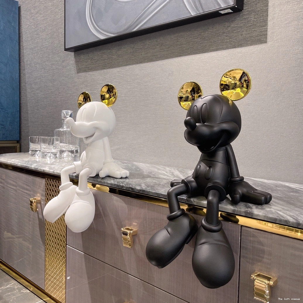 FIGURE MOUSE SITTING MICKEY 0819
